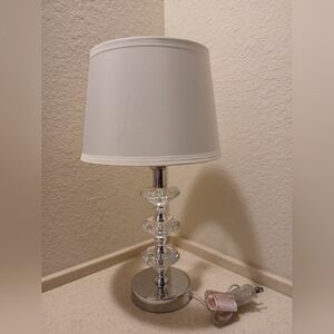 Elegant White Table Lamp